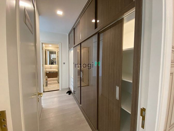 Hình ảnh Cho thuê 2PN Officetel Vinhomes Golden River Bason Quận 1