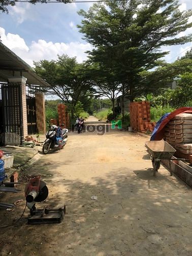 Hình ảnh Vợ chồng kẹt tiền sang gấp lô đất 100m2(5x20m) đối diện chợ