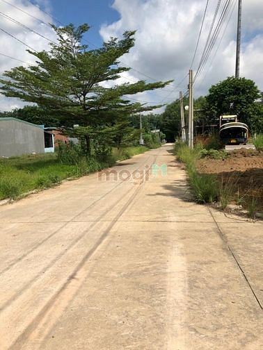 Hình ảnh Vợ chồng kẹt tiền sang gấp lô đất 100m2(5x20m) đối diện chợ
