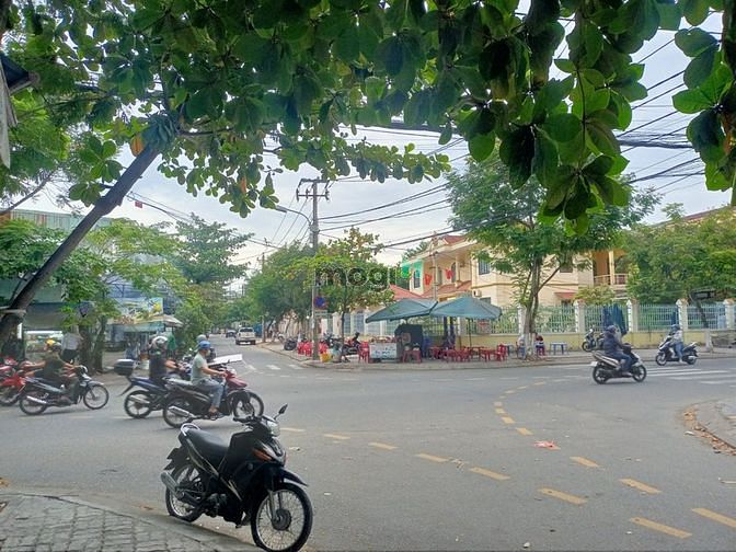 Hình ảnh Bán lô đất mặt tiền Đường Trần Xuân Lê + 1 mặt kiệt đẹp