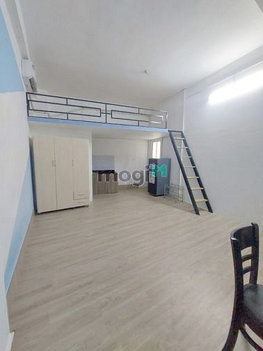 Hình ảnh Căn Hộ Duplex Gác Cao 1m7 Rộng 40m² Ban Công Ngay BV thống nhất