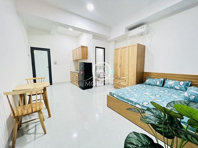 Hình ảnh studio bancol 30m2 đường Bạch Đằng đối diện chợ Bà Chiểu