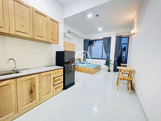 Hình ảnh studio bancol 30m2 đường Bạch Đằng đối diện chợ Bà Chiểu