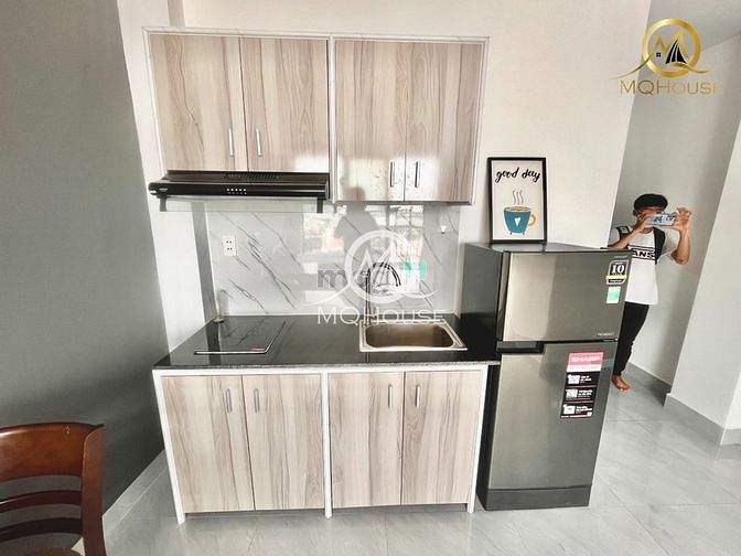 Hình ảnh studio bancony 30m2 đường Lê Quang Định giáp Phạm Văn Đồng