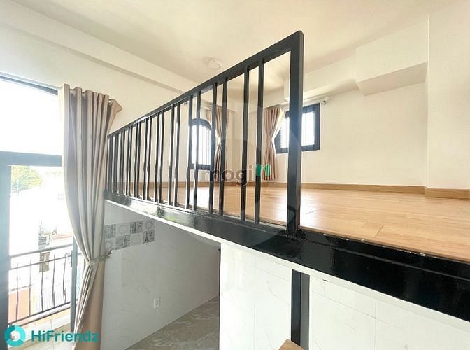 Hình ảnh Ban công xịn xò dá rẻ ngay Ngã tư bốn xã