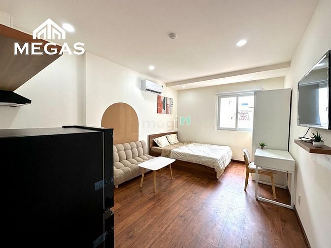 Hình ảnh Studio cửa sổ trời đầy đủ nội thất ngay bên cạnh E.TOWN Cộng Hòa