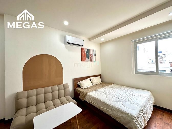Hình ảnh Studio cửa sổ trời đầy đủ nội thất ngay bên cạnh E.TOWN Cộng Hòa