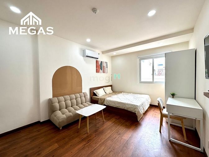 Hình ảnh Studio cửa sổ trời đầy đủ nội thất ngay bên cạnh E.TOWN Cộng Hòa