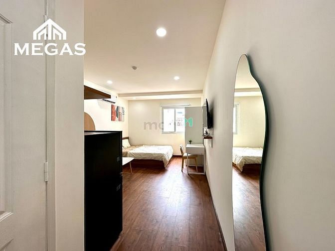 Hình ảnh Studio cửa sổ trời đầy đủ nội thất ngay bên cạnh E.TOWN Cộng Hòa