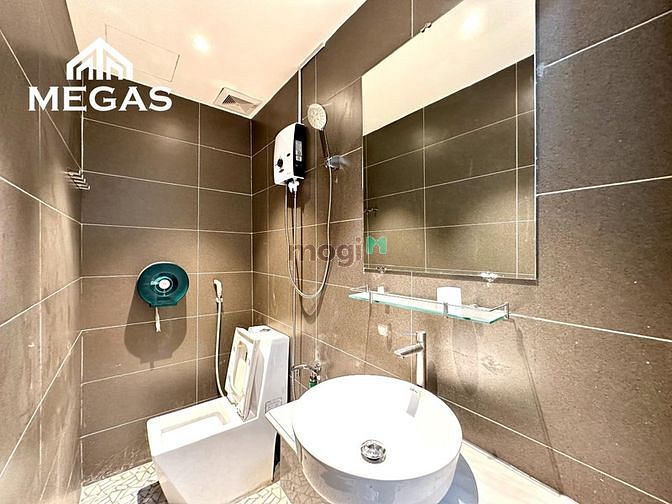 Hình ảnh Studio cửa sổ trời đầy đủ nội thất ngay bên cạnh E.TOWN Cộng Hòa