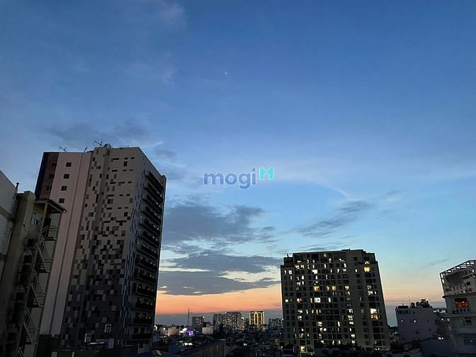 Hình ảnh STUDIO balcony 30m2 full nôị thất - thang máy - gần Phan Xích Long