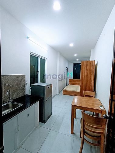 Hình ảnh 🌳Ban công thang máy hầm xe Studio siêu rẻ cho sv tại phú nhuận
