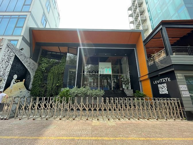 Hình ảnh Cho thuê nhà mặt tiền đường Võ Văn Tần, P.06 Quận 3.
