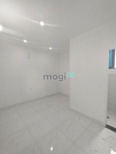 Hình ảnh Cho Thuê Nhà mặt đường 100M 2 ngủ giá 7tr Đằng Hải Hải An