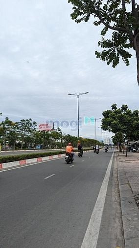 Hình ảnh Hạ chỉ còn 5.3 tỷ Bán đất- 4.5x15m full thổ HXH cách Phạm Văn Đồng 50m