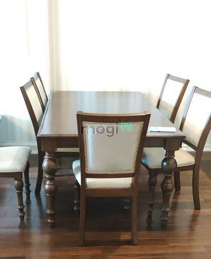 Hình ảnh Cần cho thuê CC Leman Q.3. DT 120m2, 3p, 2wc. NT. Giá chỉ 17tr