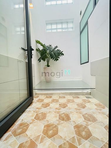 Hình ảnh CHDV - Điện Biên Phủ - UEF - Hồng Bàng - Hutech - trung tâm bình thạnh