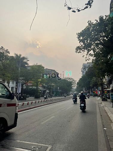 Hình ảnh Bán Đất phố LÊ THANH NGHỊ, Ô TÔ, THÔNG SỐ VÀNG, 70m2, mt 6.2m, 15.2 tỷ