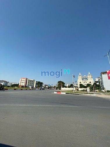 Hình ảnh Cho thuê mảnh đất 680 m mặt đường lê hồng phong