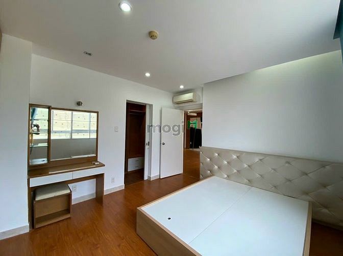 Hình ảnh Pháp lý rõ ràng CH HÙNG VƯƠNG PLAZA, Q5, 120m2, 3PN, 2 tỷ 288, NTCB