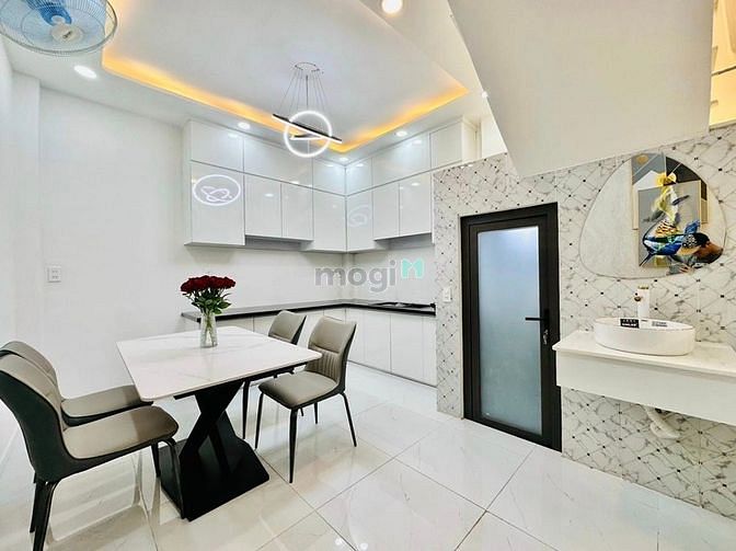Hình ảnh Siêu phẩm nhà phố Phan Huy Ích P.14 Gò Vấp.