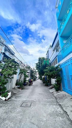 Hình ảnh Bán đất gần ngã tư ga.hẻm 6m.hà huy giáp vào 1/ ngắn