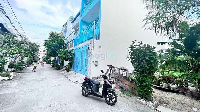 Hình ảnh Bán đất gần ngã tư ga.hẻm 6m.hà huy giáp vào 1/ ngắn