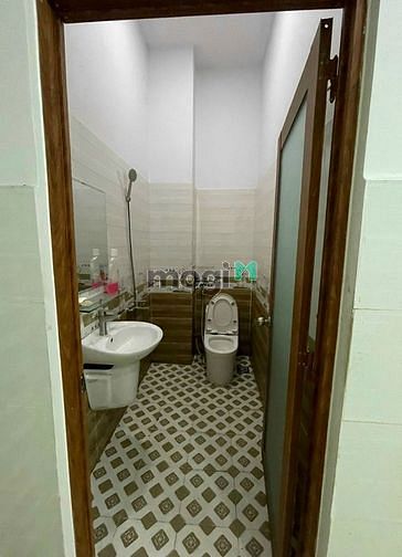 Hình ảnh Nhà cho thuê Lê Văn Quới 4mx15m 3.5 lầu 4PN 5W