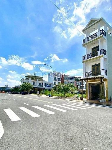 Hình ảnh Bán nhanh lỗ miếng đất ở hướng chợ An Sương Quận 12