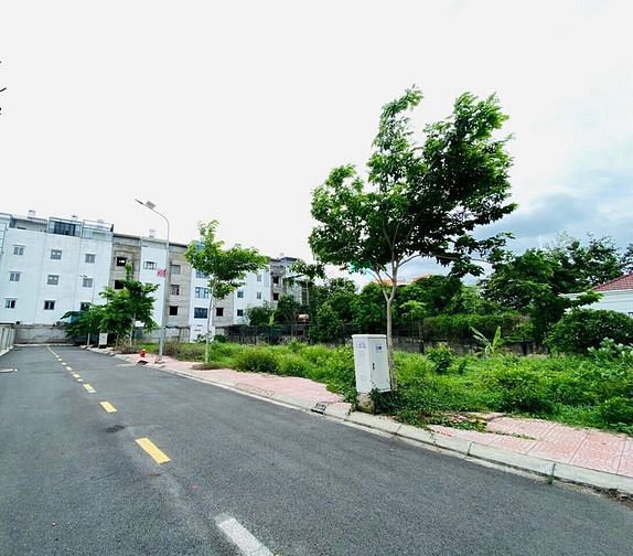 Hình ảnh Bán đất 1/ hẻm 9m hà huy giáp vào dưới cao đẳng điện lực