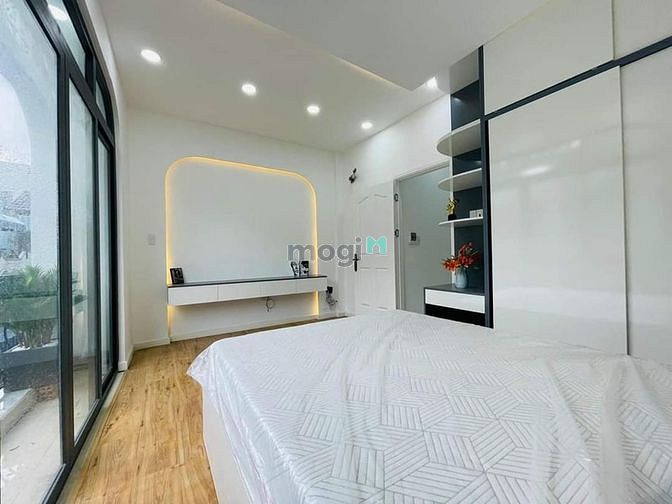 Hình ảnh GĐ BÁN GẤP nhà Thành Thái Q10 54m2 chỉ 2tỷ7 SHR