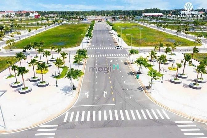 Hình ảnh chỉ 832 triệu mua được nền ngay mặt tiền