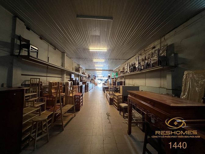 Hình ảnh Cho thuê mặt bằng ngang 9m đường phạm văn thuận 225m2