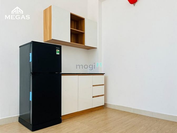 Hình ảnh CHDV gần cầu SG- Mega Mall- Khu Thảo Điền, quận 2