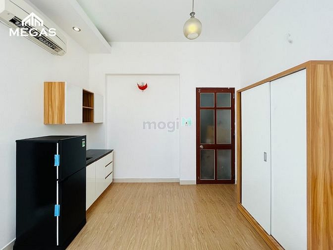 Hình ảnh CHDV gần cầu SG- Mega Mall- Khu Thảo Điền, quận 2