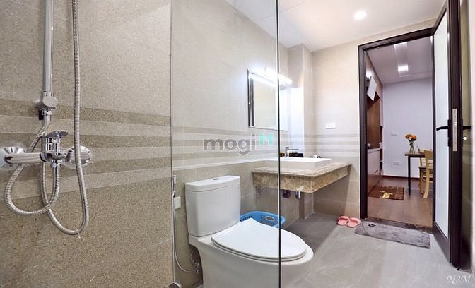Hình ảnh Cho thuê CHDV full đồ 01 ngủ 01 khách ở Trịnh Công Sơn Tây Hồ