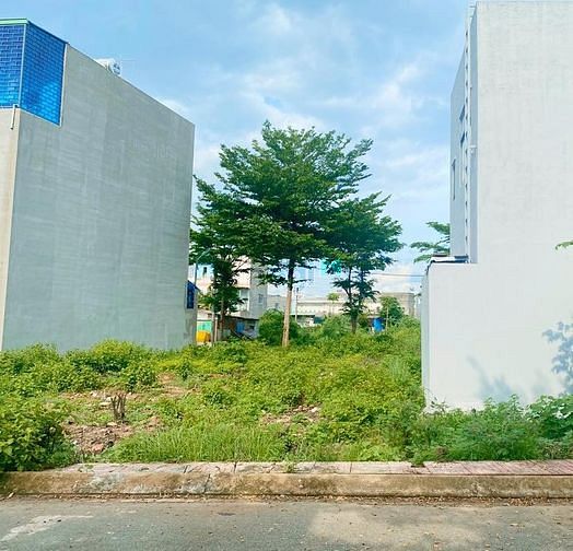 Hình ảnh Chính chủ cần bán đất Long Phước, Quận 9, mặt tiền 6m, giá 2 tỷ 1