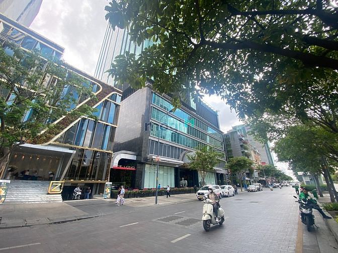 Hình ảnh Cho thuê nhà GÓC 2MT 359 Lê Văn Sỹ, Quận 3. MT 26m, DTSD ~ 1600m2