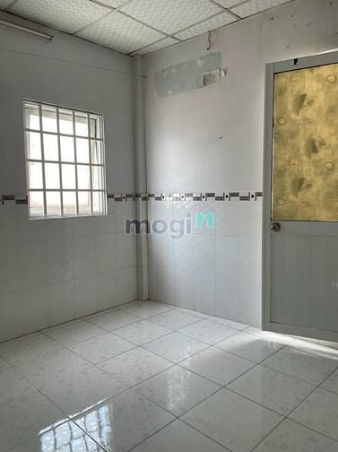 Hình ảnh Nhà Nguyên Căn Đường Phạm Hùng,F4Q8,DT 4mx18m, 1 Lầu,3 PN,3 WC