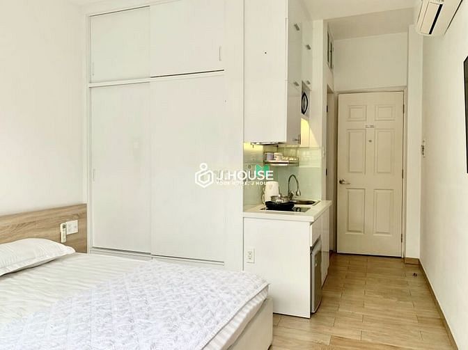 Hình ảnh Căn Hộ Studio ban công/cửa sổ Hai Bà Trưng, phường Tân Định, Quận 1