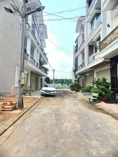Hình ảnh Bán lô đất thổ cư cách đường Đặng Văn Trơn 150m giá 4,6 tỷ
