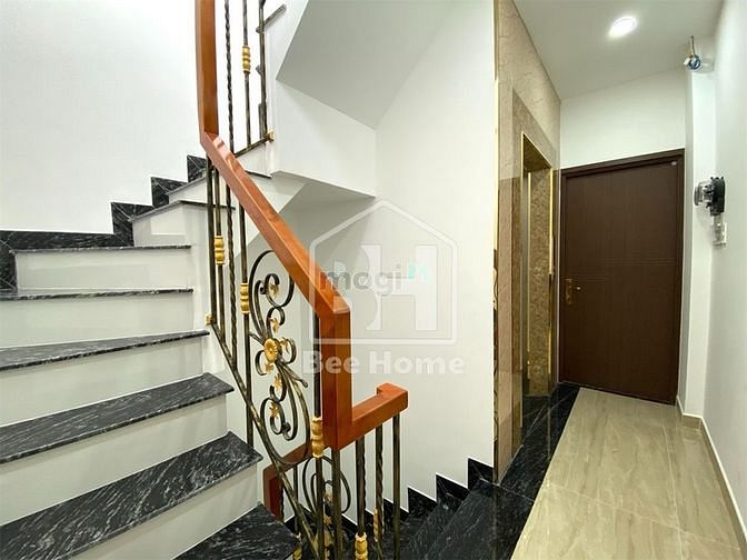 Hình ảnh Mb6623 nạp rút nhanh chóng Balcony mặt tiền Đề Thám, thang máy, máy giặt riêng Quận 1