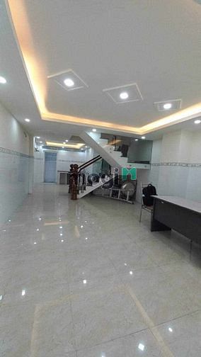 Hình ảnh Bán Gấp Nhà Mặt Tiền Kinh Doanh - 5 Tầng - Tạ Quang Bửu