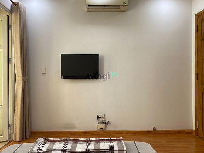 Hình ảnh 1 Phòng Ngủ Q1 có ban công, cửa sổ - 1 Bedroom Apartment District 1