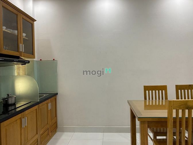 Hình ảnh 1 Phòng Ngủ Q1 có ban công, cửa sổ - 1 Bedroom Apartment District 1