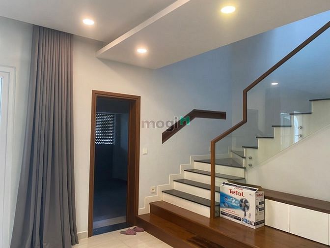 Hình ảnh Cho thuê nhà mới 207B Đường 3/2, Quận 10 - DTSD hơn 200m2