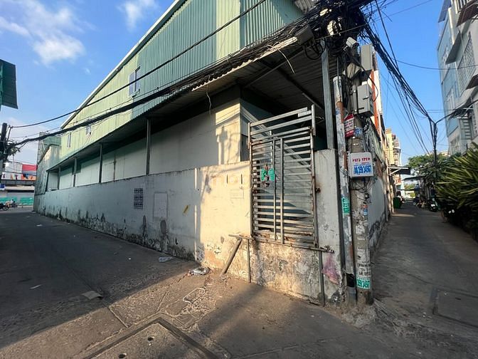 Hình ảnh Cho thuê căn góc 3 MT Nguyễn Thị Thập.P,Tân Phú Quận 7