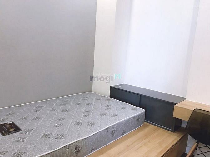 Hình ảnh Căn 1 PN tầng 18 view thoáng, NTCB giá 12,3 triệu/tháng. Nhà mới