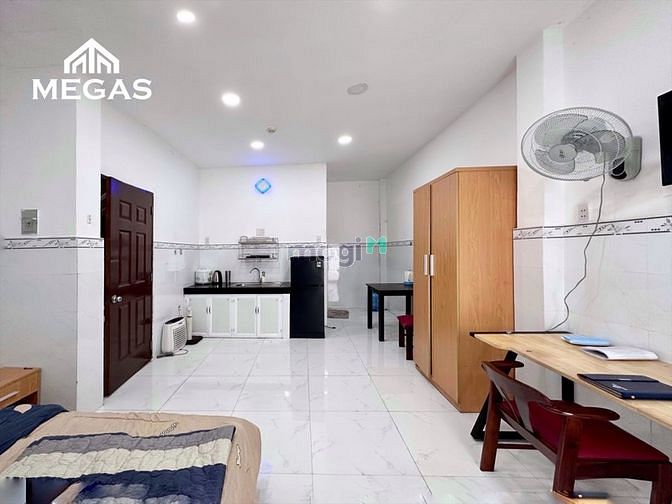 Hình ảnh Căn Hộ Cao cấp -Q8-ThgMáy-Bancol-30m2-Hầm xe to