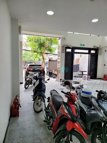 Hình ảnh Cho thuê full tòa nhà mới xây - 6 tầng mặt tiền Bình Tiên Q6